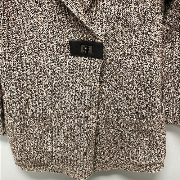 Magaschoni Oversized Cardigan in Medium. Wool/Merino/Lambswool/Angora Rabbit Mix - Picture 7 of 9